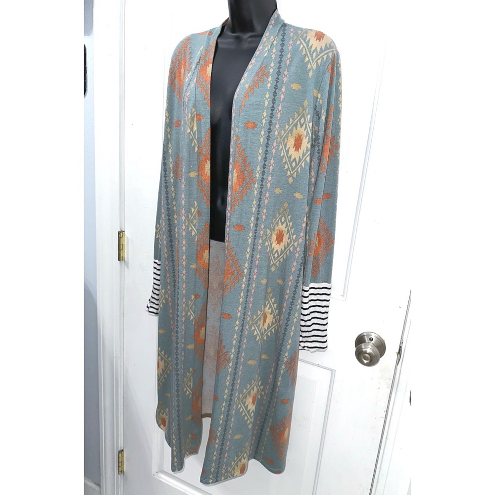 7th Ray Blue/Multi long duster cardigan with an Aztec-inspired geometric print - Picture 3 of 6